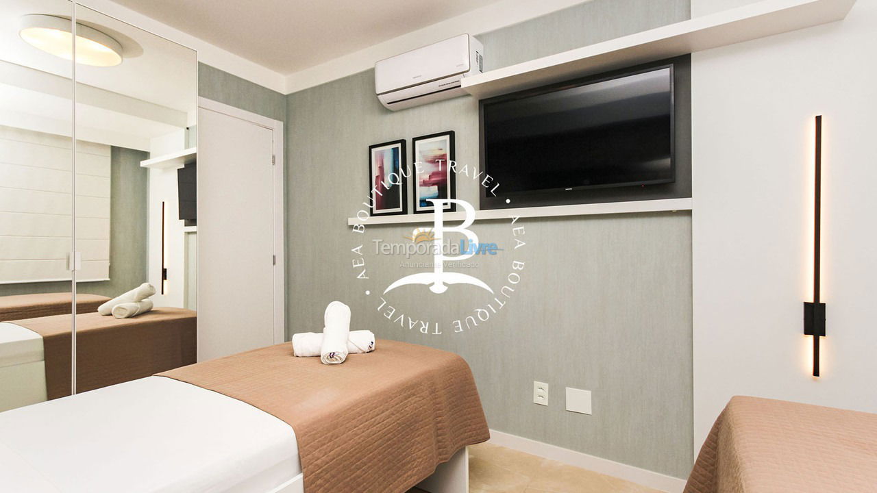 Apartment for vacation rental in Bombinhas (Praia de Bombas)
