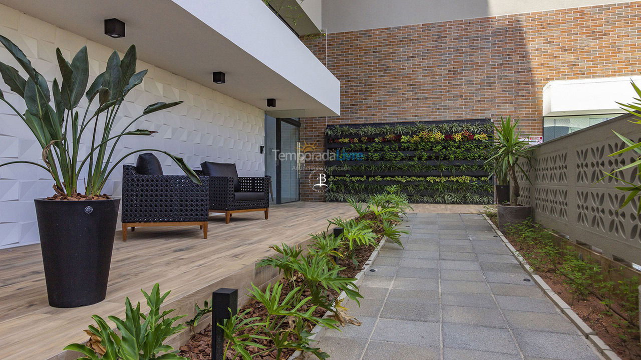 Apartment for vacation rental in Bombinhas (Praia de Bombas)