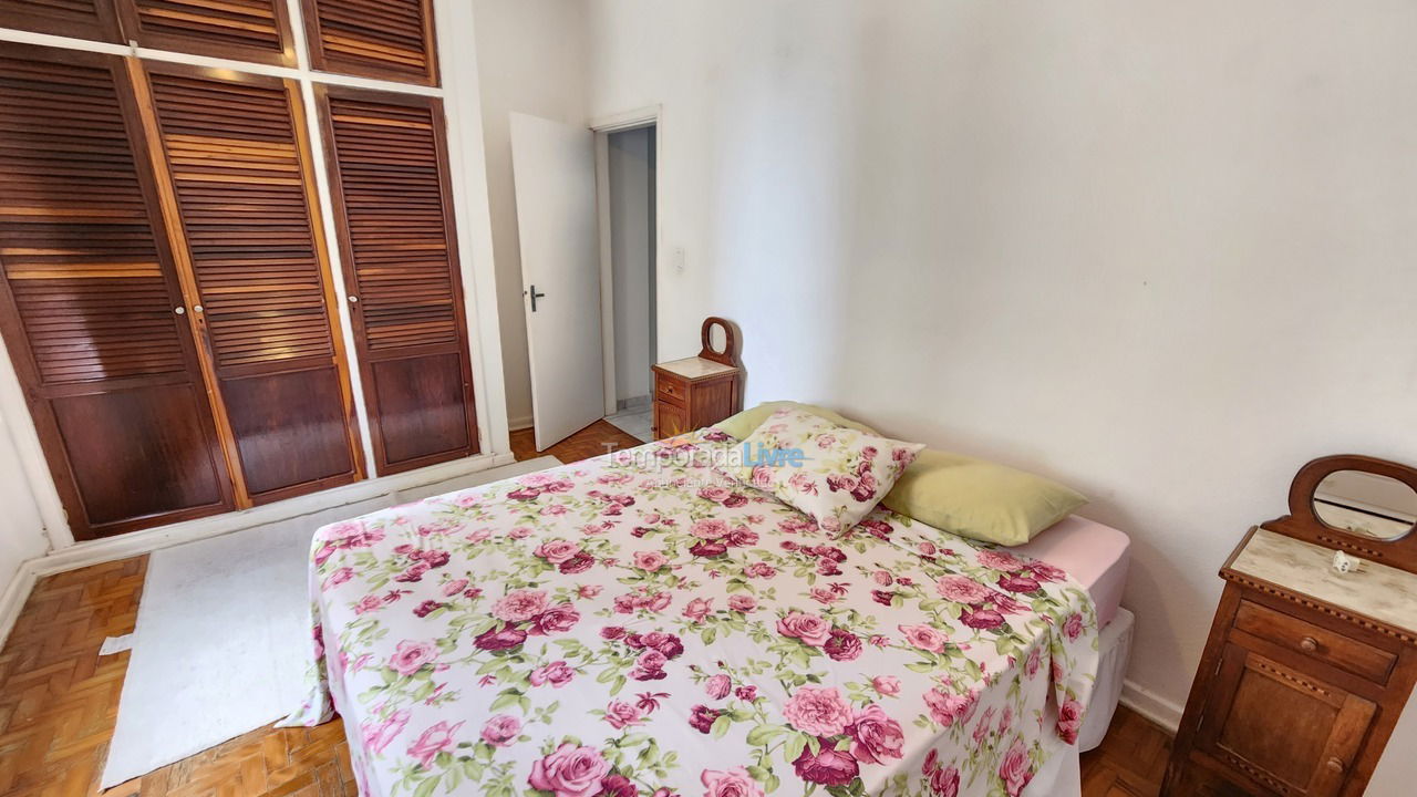 Apartamento para aluguel de temporada em Guarujá (Pitangueiras)