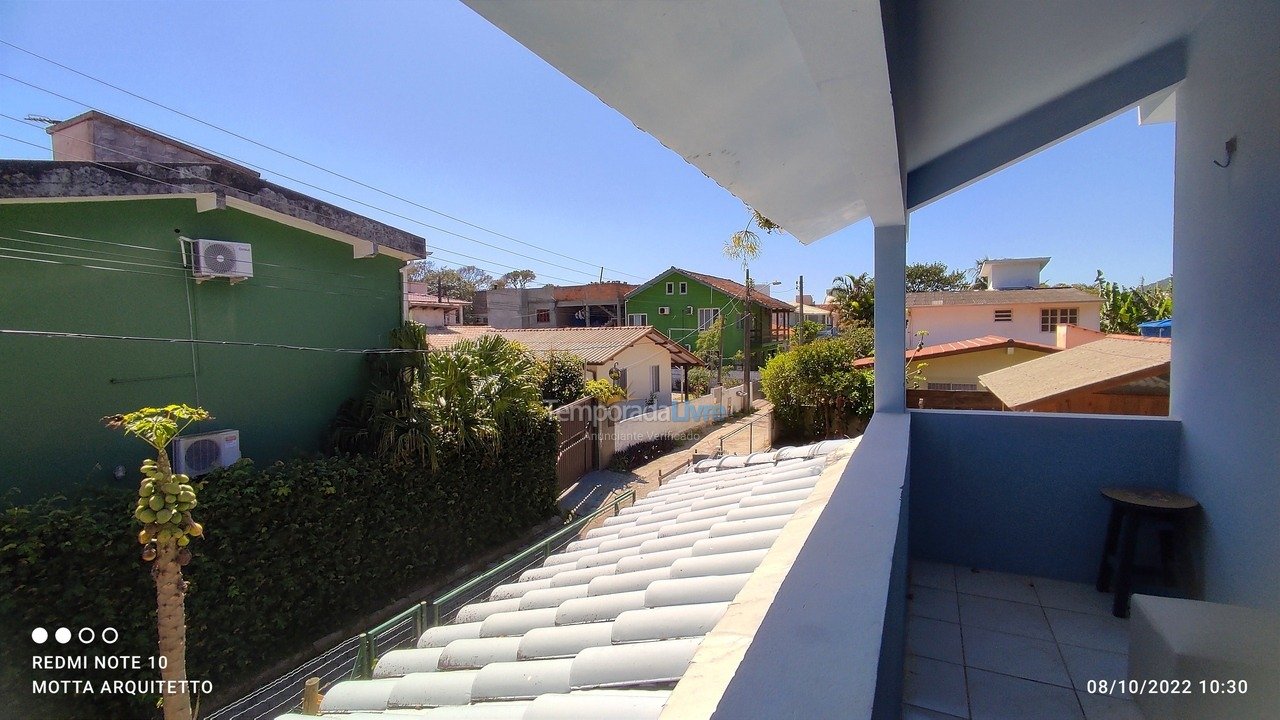 House for vacation rental in Florianópolis (Praia da Armação)