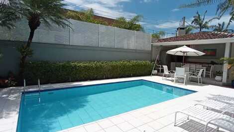 CASA UNIFAMILIAR A 300M DE LA PLAYA # ANUAL