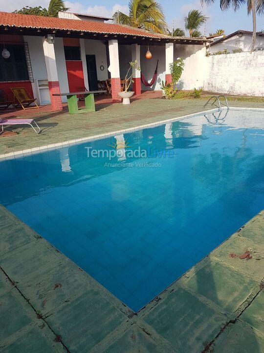 Casa para aluguel de temporada em Beberibe (Morro Branco)