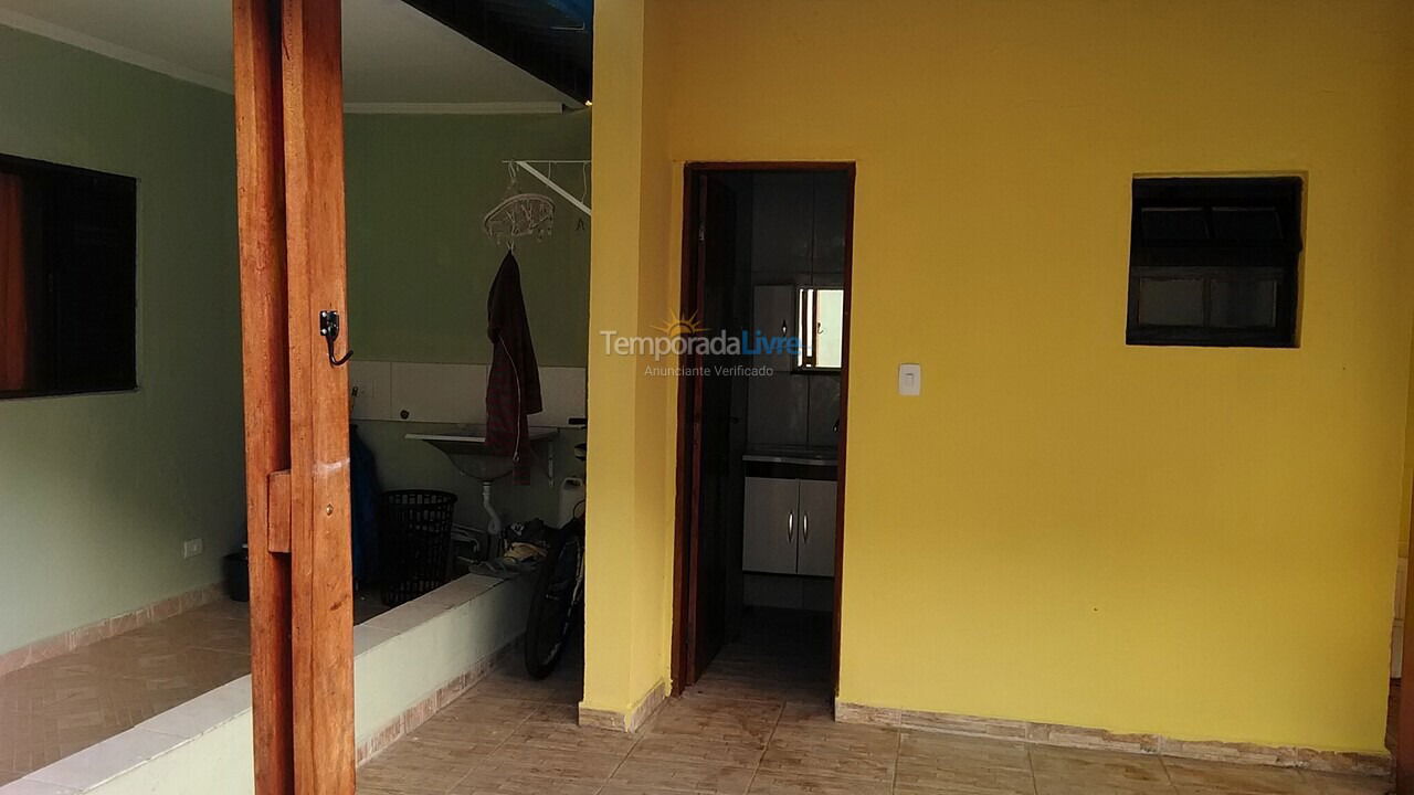Casa para alquiler de vacaciones em Mongaguá (Vila Loty)