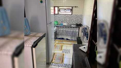 Ground floor townhouse with 4 dorm pool. 3 with air, Enseada/Prainha