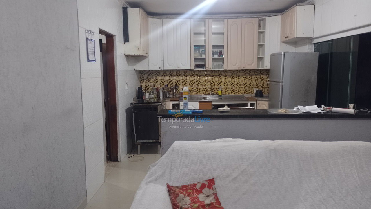 Casa para alquiler de vacaciones em Bertioga (Centro)