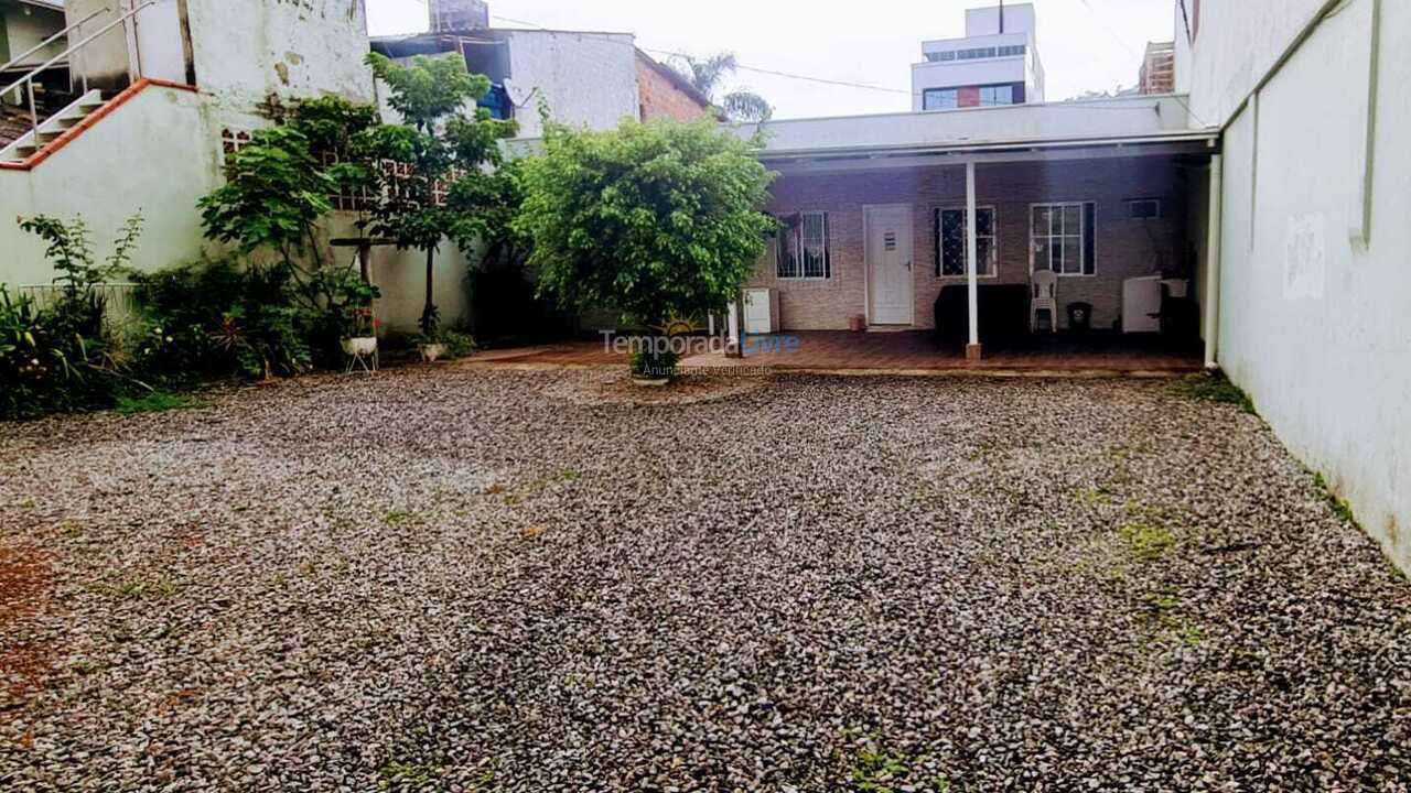 House for vacation rental in Balneário Camboriú (Nações)