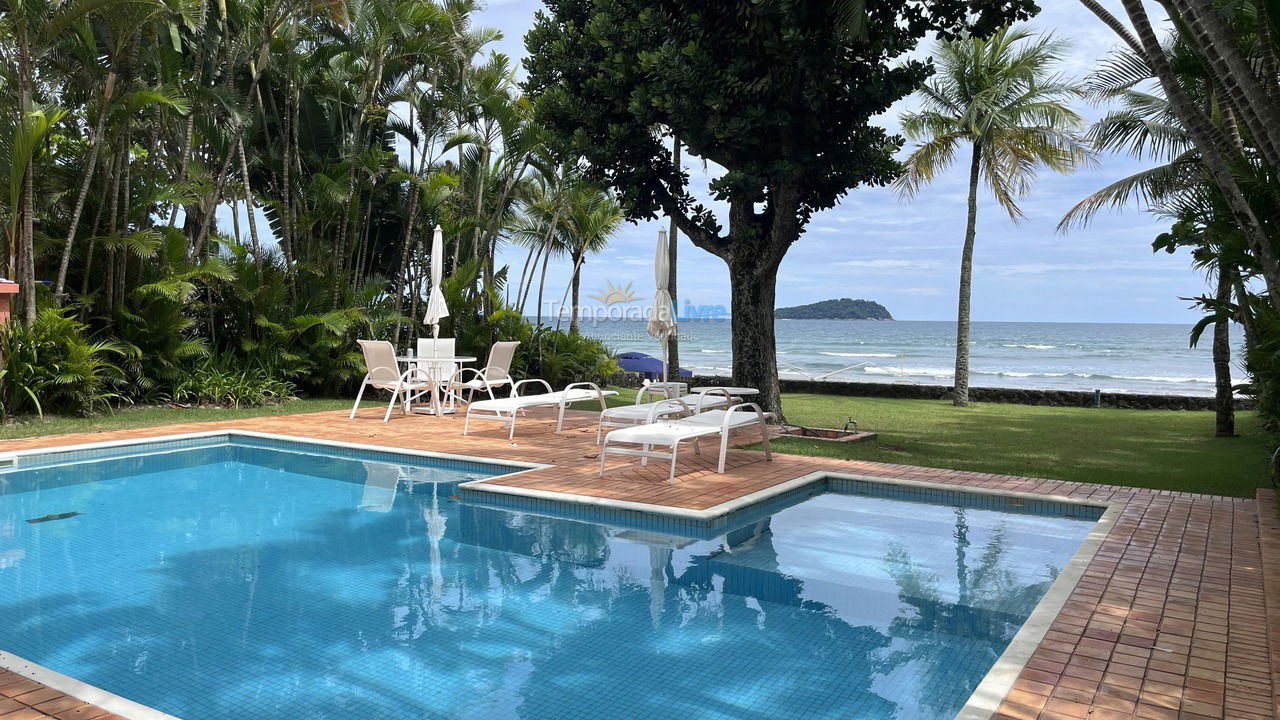 Casa para alquiler de vacaciones em São Sebastião (Praia da Baleia)