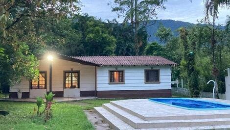 Casa para alquilar en Bertioga - Parque Caiubura