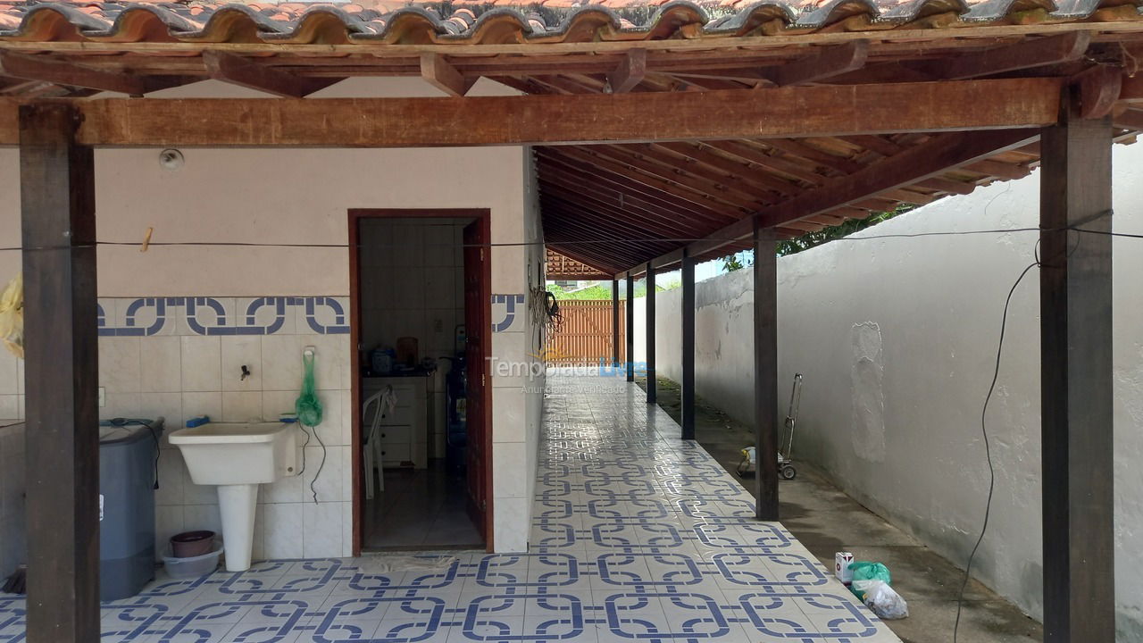 Casa para aluguel de temporada em Rio das Ostras (Costa Azul)