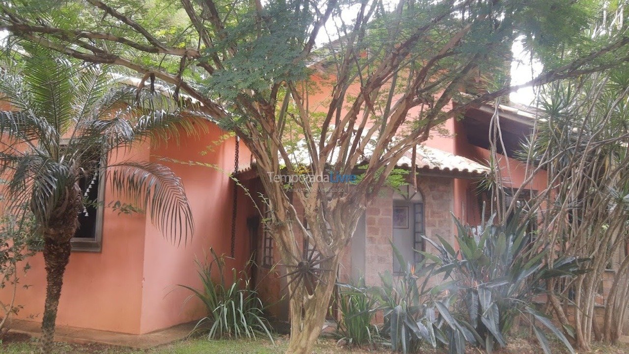 Casa para alquiler de vacaciones em Bragança Paulista (Pinheirais)