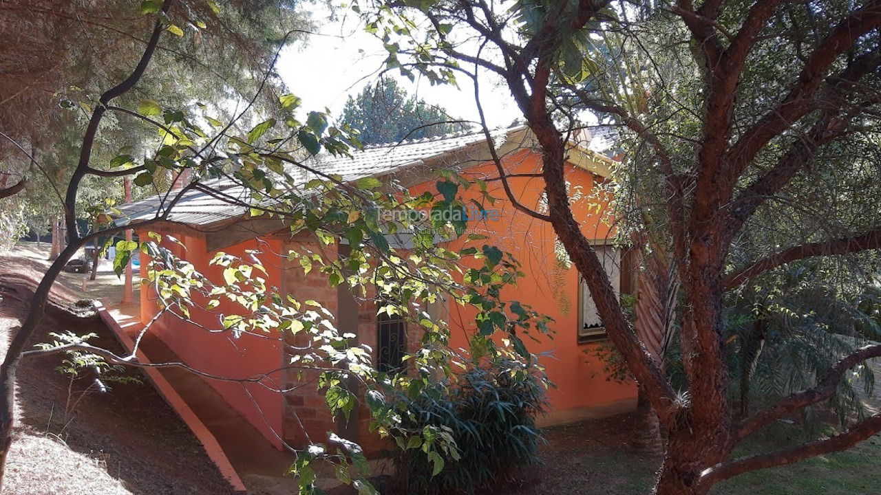 Casa para alquiler de vacaciones em Bragança Paulista (Pinheirais)