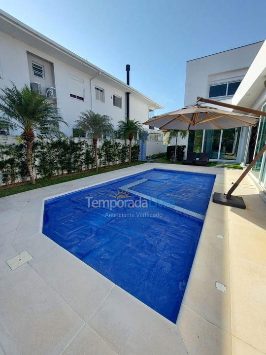House for vacation rental in Governador Celso Ramos (Praia de Palmas)