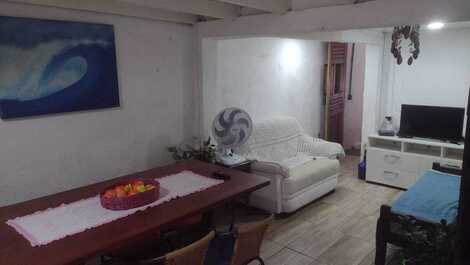 Alugo casa perto da praia em Ubatuba