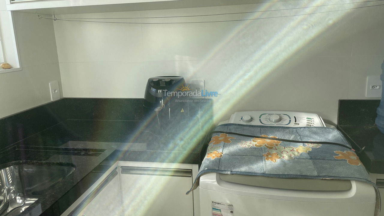 Apartamento para aluguel de temporada em Itapema (Meia Praia)