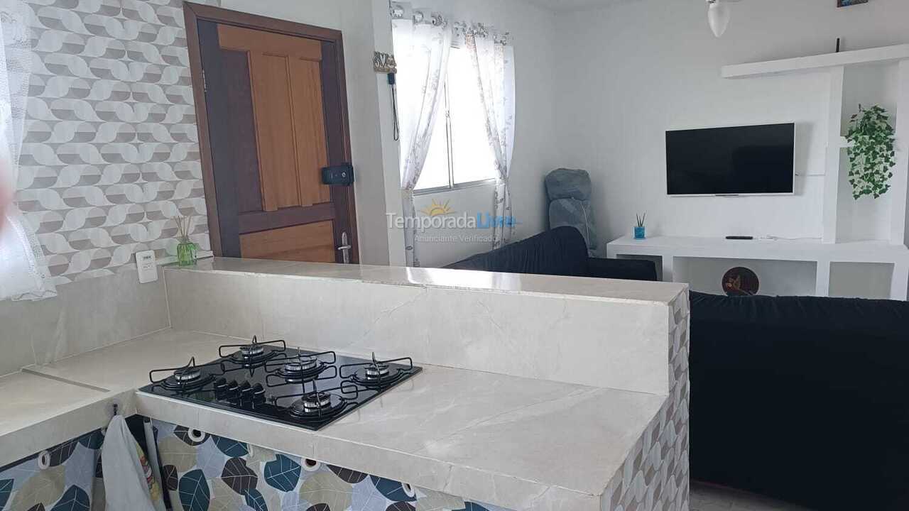 Apartamento para aluguel de temporada em Bertioga (Chácaras Vista Linda)