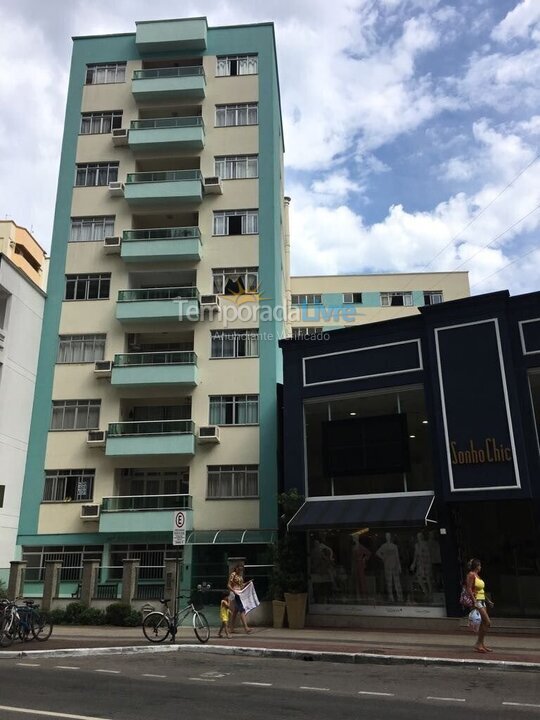 Apartamento para aluguel de temporada em Balneário Camboriú (Centro)