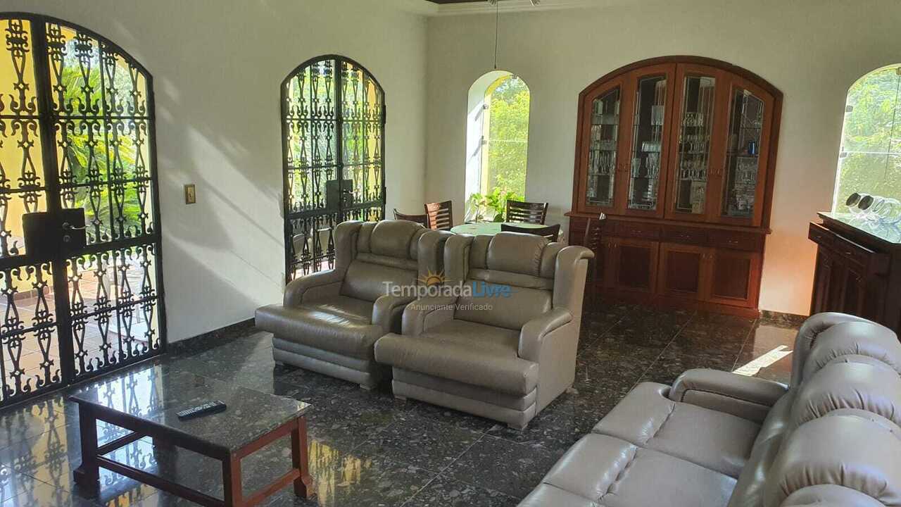Casa para aluguel de temporada em Guarujá (Enseada)