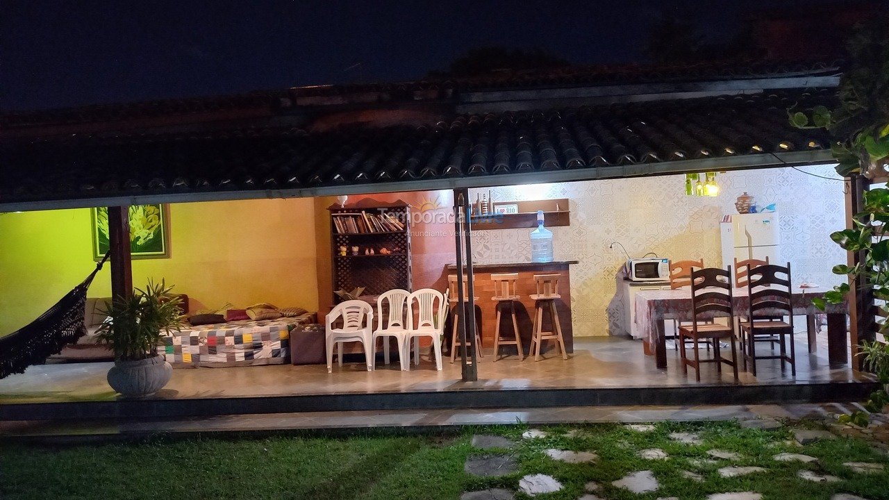 Casa para aluguel de temporada em Lauro de Freitas (Praia de Buraquinho Vilas do Atlantico)