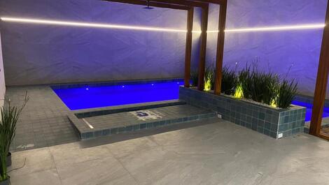 Black light pool