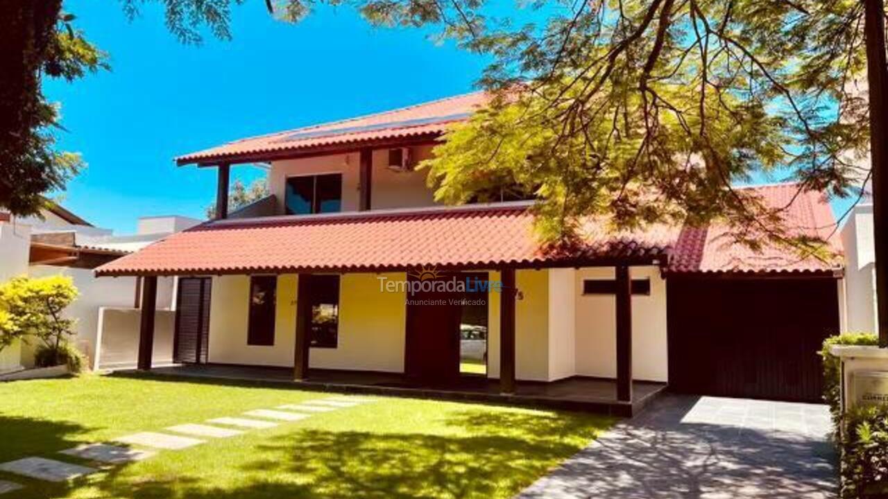 Casa para aluguel de temporada em Florianopolis (Jurerê Internacional)