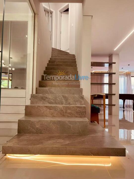 Casa para aluguel de temporada em Florianopolis (Jurerê Internacional)