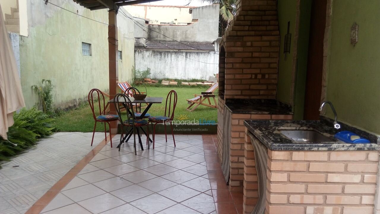 Casa para alquiler de vacaciones em São Pedro da Aldeia (Centro)