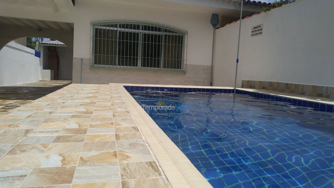 Casa para alquiler de vacaciones em Guarujá (Jardim Virgínia)