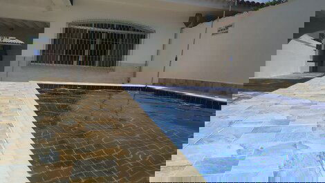 Casa con piscina en Enseada Guarujá