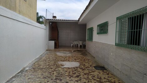 Casa con piscina en Enseada Guarujá