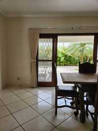 Beautiful house for rent near Praia Grande and Tenório