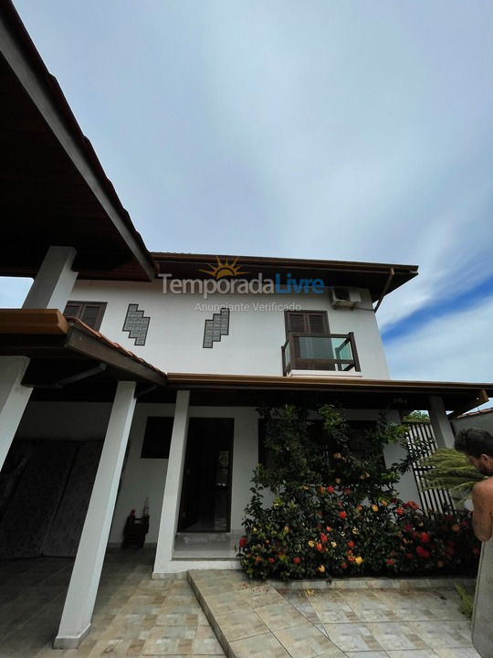 House for vacation rental in Ubatuba (Praia Grande)