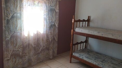 I1748 - Casa de 4 habitaciones y asador