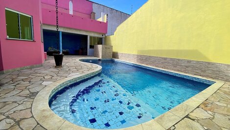P197 - House with 3 suites, swimming pool, barbecue and wood stove