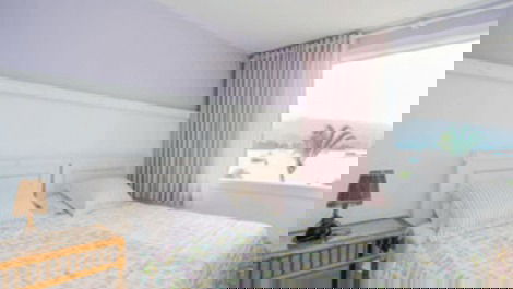 Linda casa com sete suítes, no condomínio Frade