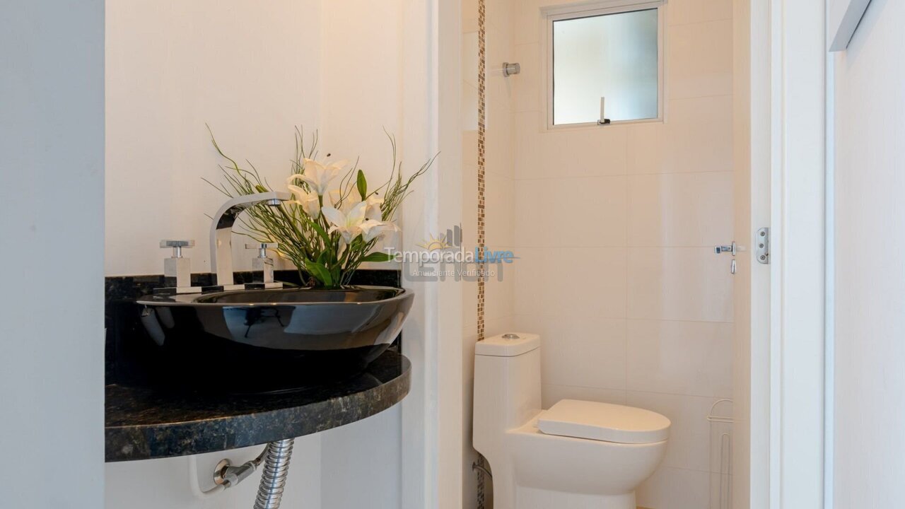 Apartamento para aluguel de temporada em Bombinhas (Canto Grande)
