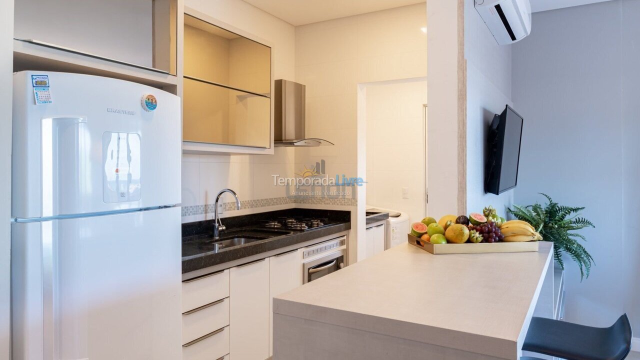 Apartamento para aluguel de temporada em Bombinhas (Canto Grande)