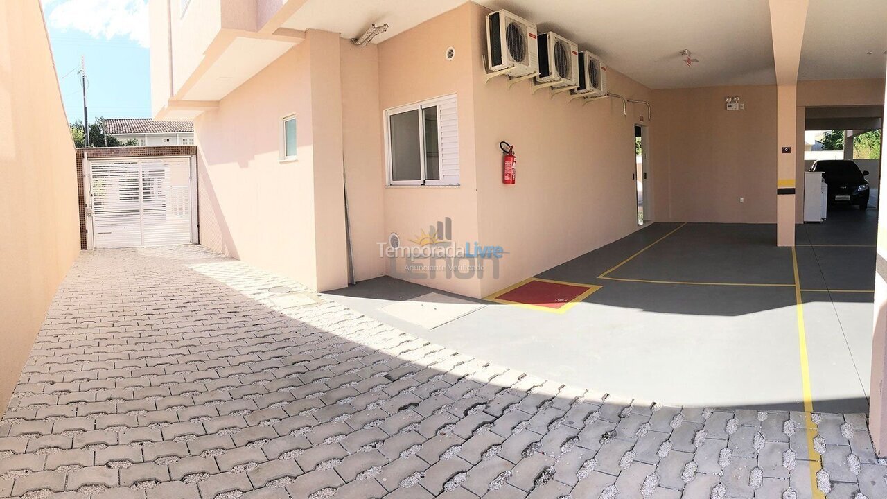 Apartamento para aluguel de temporada em Bombinhas (Canto Grande)
