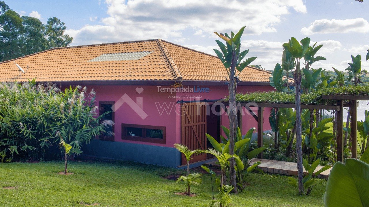 Casa para aluguel de temporada em Itaí (Fazenda Buganville)