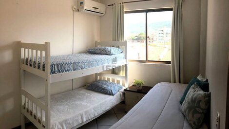 318 - Amplio apartamento a 50m de la playa de Bombas
