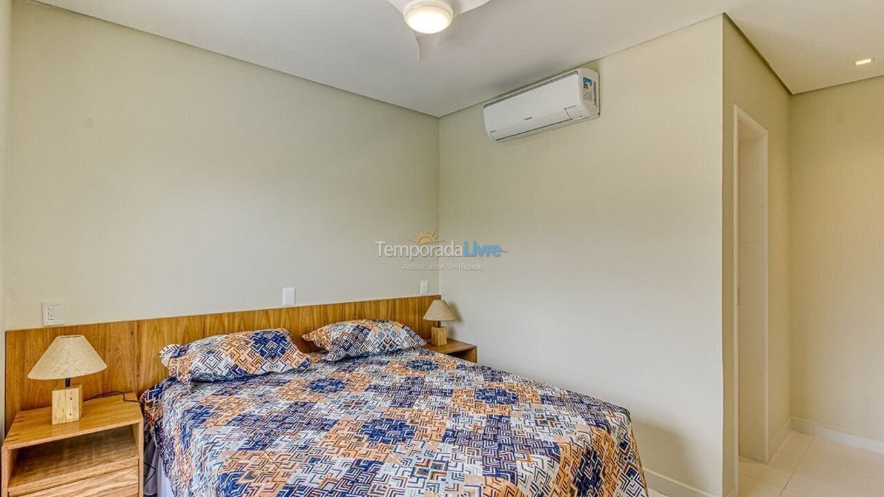 Apartment for vacation rental in São Sebastião (Camburizinho)