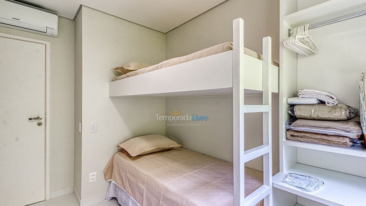 Apartamento para aluguel de temporada em São Sebastião (Camburizinho)