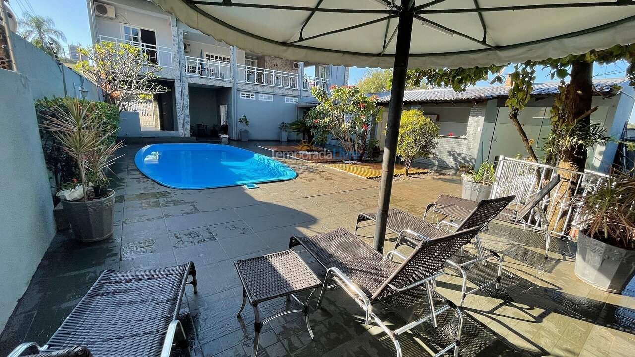 Apartamento para aluguel de temporada em Foz do Iguaçu (Centro)