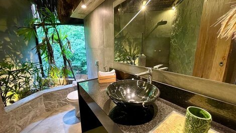 Casa Tarzan Itanhangá #RJ499 House Vacation rentals, photos and...