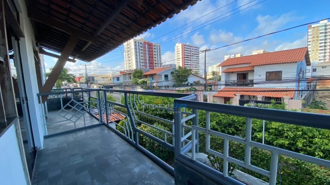 Casa para aluguel de temporada em Aracaju (Atalaia)