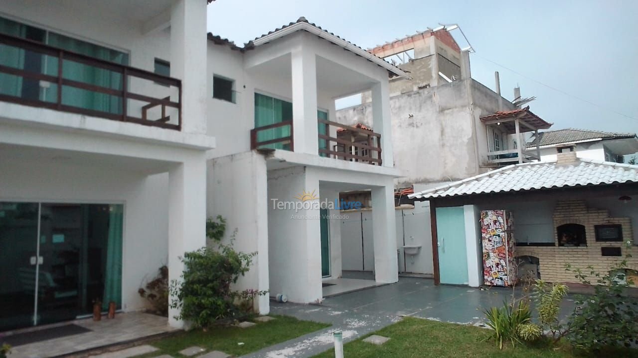 Apartamento para aluguel de temporada em Cabo Frio (Foguete)
