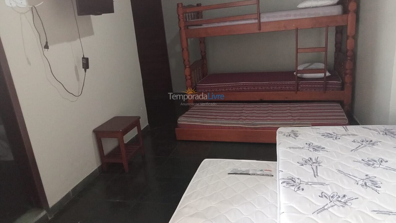Apartamento para aluguel de temporada em Arraial do Cabo (Praia dos Anjos)