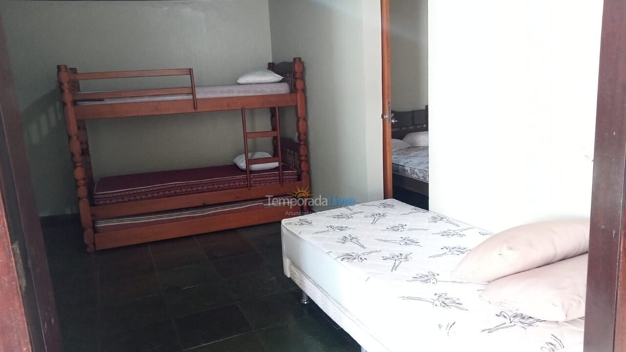 Apartamento para aluguel de temporada em Arraial do Cabo (Praia dos Anjos)