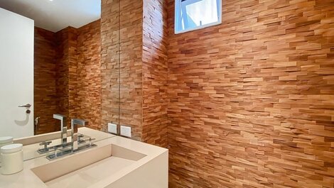 Cobertura de luxo com 3 suítes e uma piscina no Leblon