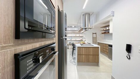 Apartamento reformado, moderno e confortável para uma boa estadia...