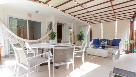 Incrível apartamento beira mar no In Mare Bali por Carpediem